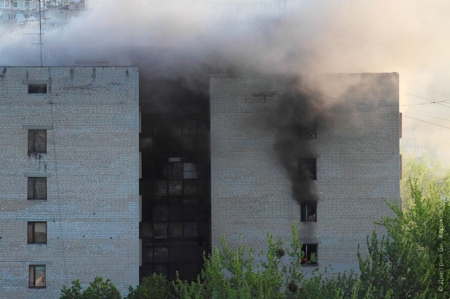 В Харькове горит многоэтажный дом