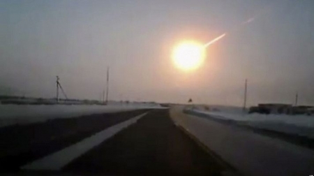 В Донецк прилетели два кусочка Челябинского метеорита