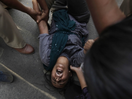 В Египте за время проведения всех столкновений было изнасиловано более 90 женщин