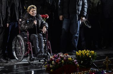 Со сцены Майдана Тимошенко заявила, что возвращается в большую политику