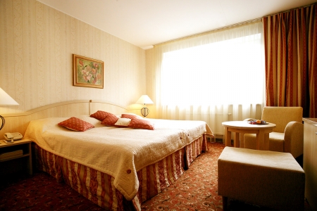 Как грамотно подобрать гостиницу в Москве: советы по поиску апартаментов