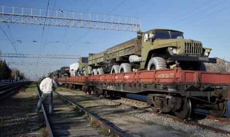 Российская Федерация приостановила Киеву передачу военной техники и оружия с территории Крыма