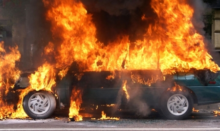 В Одессе массово горят автомобили
