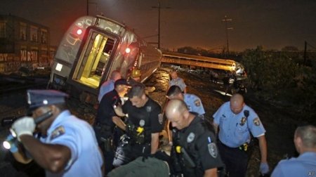 В США разбился пассажирский поезд. Есть погибшие
