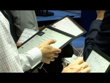 Компания Sony собирается выпустить планшет с сенсорным экраном E-Ink Mobius (Видео)
