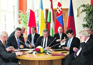 Встреча лидеров Словакии, Польши, Венгрии и Чехии с президентом Украины была плодотворной