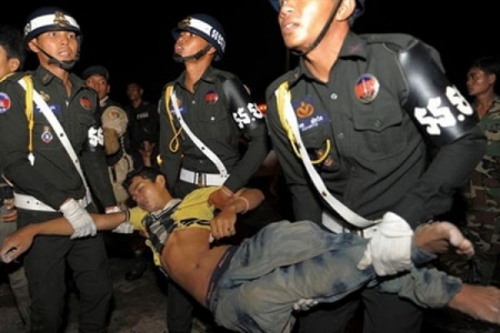 В Индонезии в давке после матча по боксу погибли люди