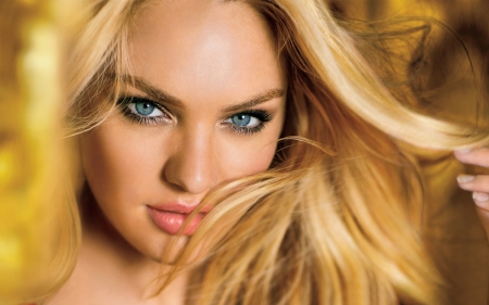В Европе поднялись в цене косы украинских блондинок