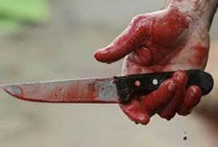 В Конотопе женщина защищала своего любимого с ножом