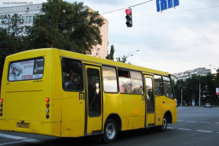 В Киеве стоимость проезда в маршрутках хотят повысить до 5 гривен