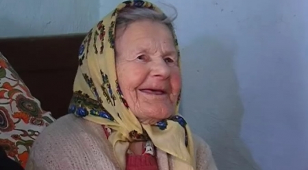 116 лет - Екатерина Казак неофициальная старейшая жительница Земли и живет она в Украине