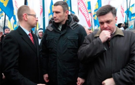 Оппозиция позвала украинцев на Народное вече