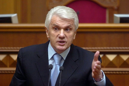 Литвин считает, что в парламенте не хватит голосов для введения чрезвычайного положения (видео)