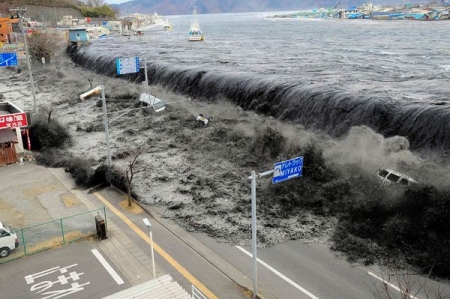 Смертоносное чилийское цунами надвигается на Японию