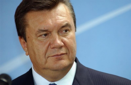 Порошенко интересуется Януковичем только как подсудимым