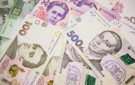 Министерство финансов недовольно курсом гривны к доллару