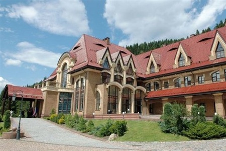 Продать резиденцию Януковича, чтобы спасти экономику