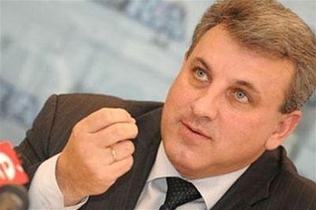 Мэр Сум советует молодежи уезжать из Украины