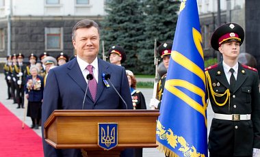 Президент Украины Виктор Янукович поздравил украинских ветеранов (перевод)