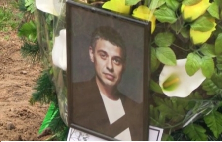 Тина Кароль похоронила мужа в Киеве на Берковецком кладбище