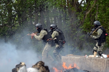 В пятницу рано утром украинская армия начала штурм города Славянска