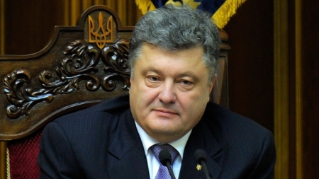 На юго-востоке страны президент Украины остановил перемирие