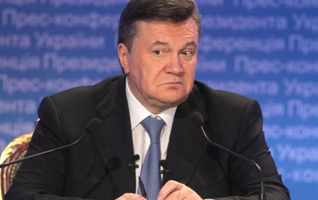 Янукович собирается вернуться в Украину