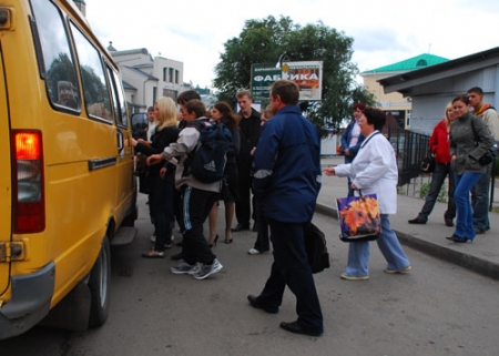 Жители Одессы массово пересели на маршрутки